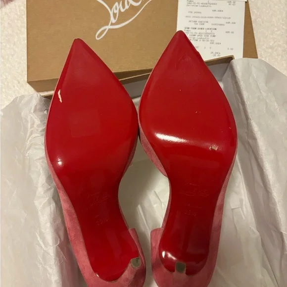 Christian Louboutin - Picture 4 of 6